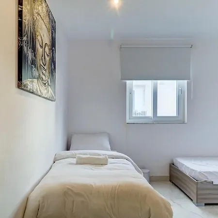 Gzr096-2br Luxury New Minutes From Vibrant Seafront Gzira